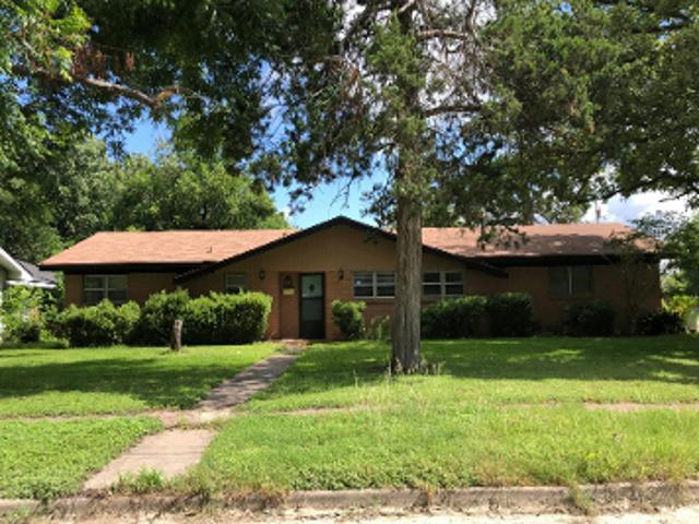 House for sale in Marlin, Texas