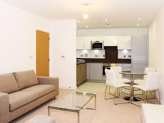 Apartment for rent in Silvertown, Greater London