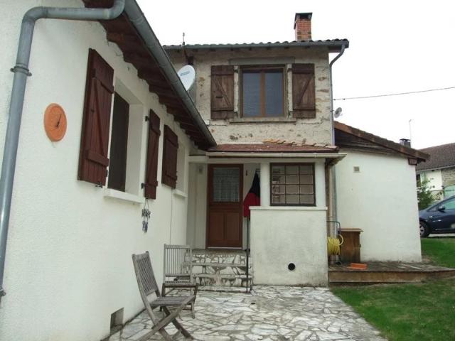 Maison vente à Rochechouart, La Chapelle-montbrandeix