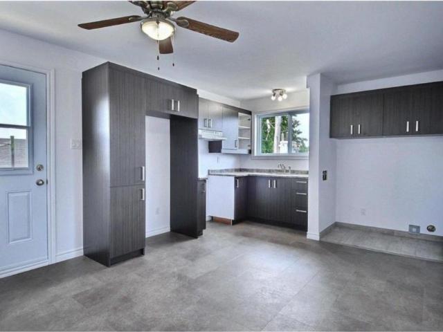 Apartment for rent in Pierre-de Saurel, Quebec