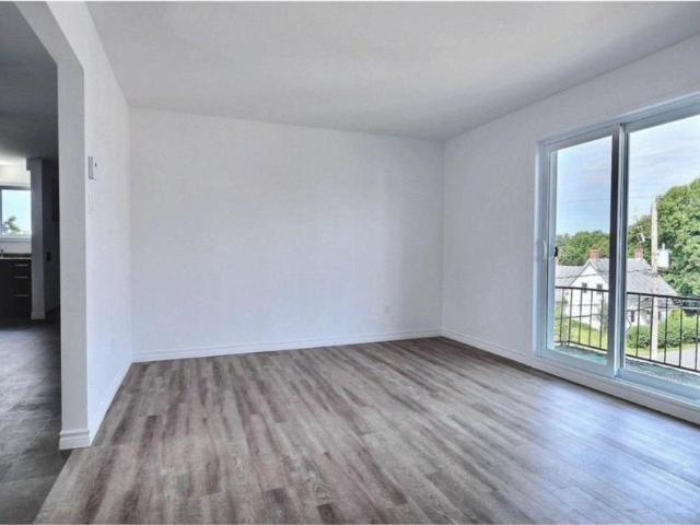 Apartment for rent in Pierre-de Saurel, Quebec