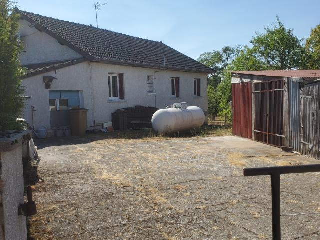Maison vente à Château-Chinon (Ville), La Nocle-maulaix