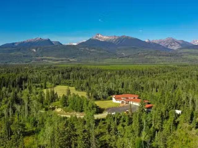 House for sale in Valemount, British Columbia