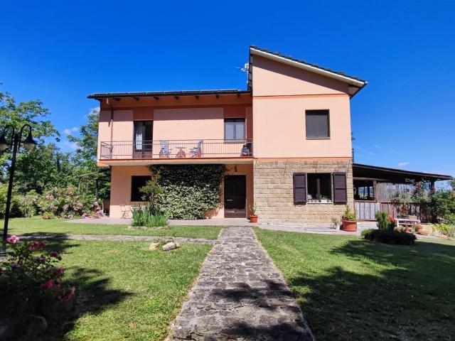 Casa in vendita a Marche, Macerata