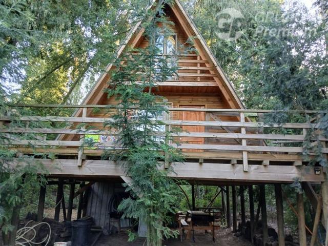 Casa en arriendo en Yerbas Buenas, Maule