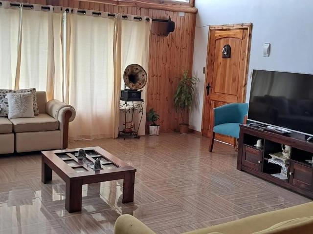 Agrícola en Constitución