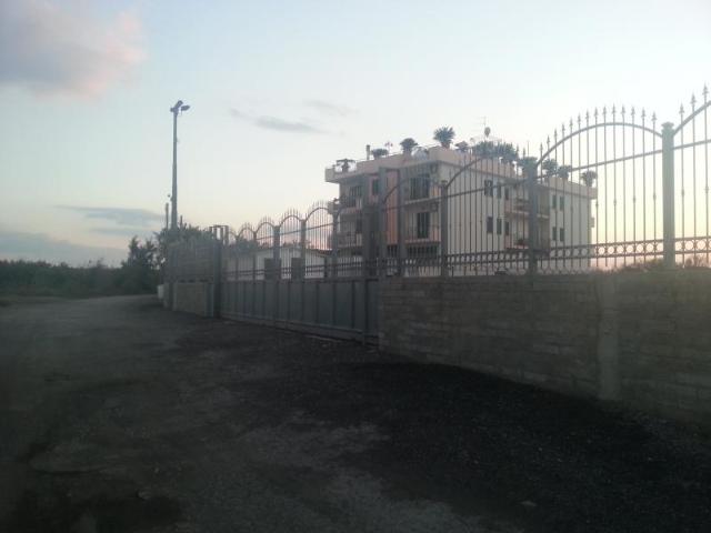 Terreno in affitto a Parete, Campania