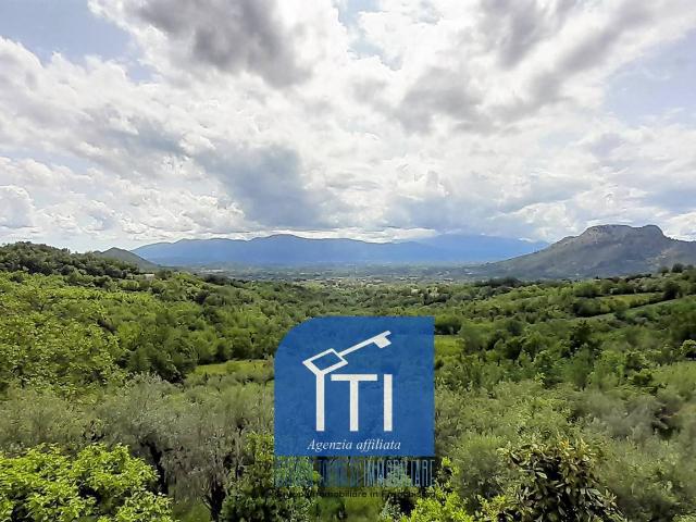 Terreno in vendita a Cervaro, Lazio