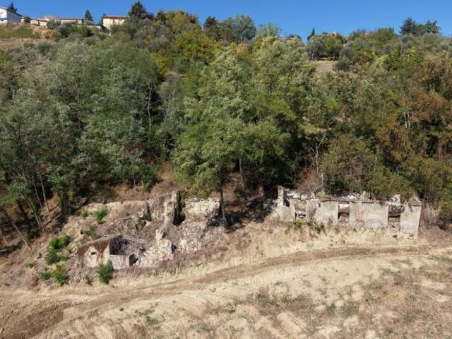 Terreno in vendita a Farindola, Pescara
