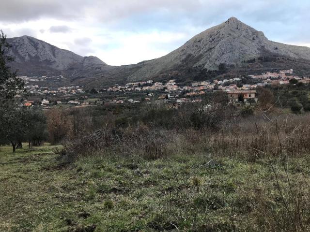 Terreno in vendita a Foglianise, Campania