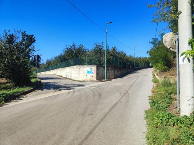 Terreno in vendita a Montefredane, Campania