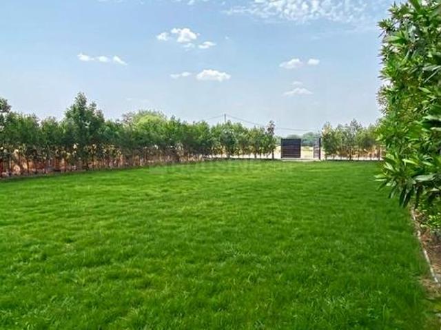 Land for sale in South West Delhi, Deri