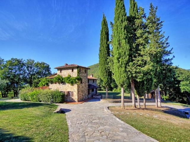 Villa Indipendente in vendita a Chiusi Della Verna, Toscana