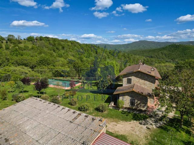 Casa in vendita a Cortona, Toscana