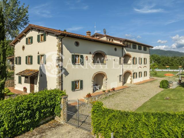 Casa in vendita a Poppi, Toscana