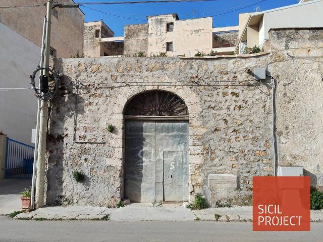 Palazzo in vendita a Alcamo, Sicilia