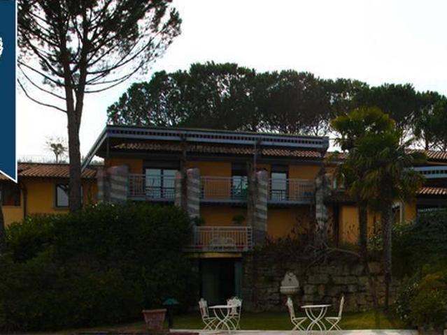 Palazzo in vendita a Tortaia, Palazzo Del Pero