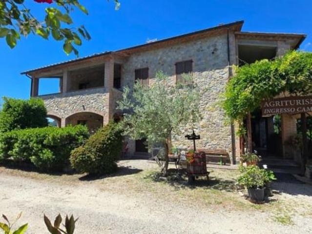 Locale Commerciale in vendita a Baschi, Umbria