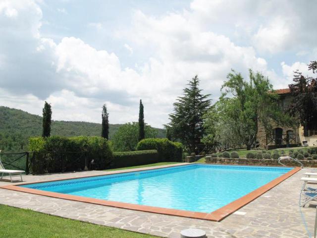 Palazzo in vendita a Bucine, Toscana