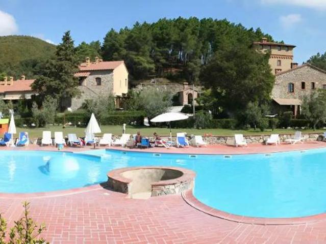 Palazzo in vendita a Cecina, Toscana