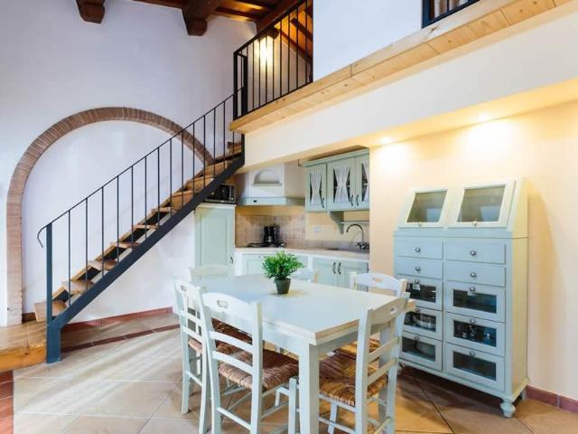Palazzo in vendita a Cecina, Toscana