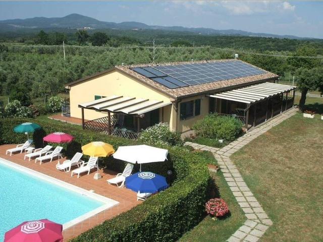 Palazzo in vendita a Cecina, Toscana