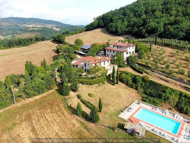 Palazzo in vendita a Dicomano, Toscana