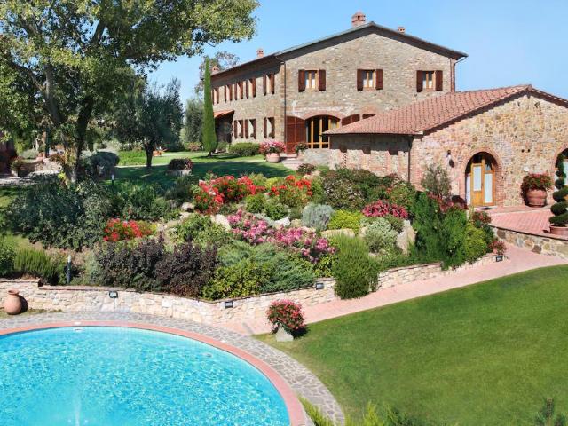 Palazzo in vendita a Unione dei Comuni Circondario dell'Empolese Valdelsa, Gambassi Terme