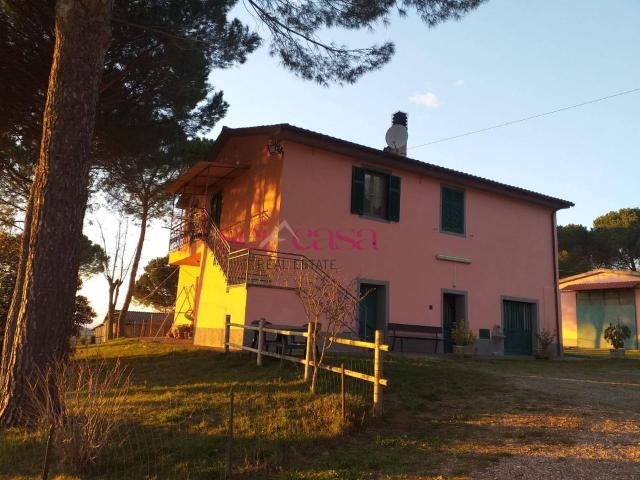 Palazzo in vendita a Montiano, Magliano In Toscana