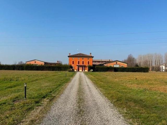 Palazzo in vendita a Buon Pastore-Sant'Agnese-San Damaso, Modena