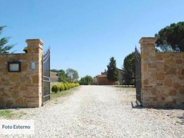 Palazzo in vendita a Pieve a Salti, Montalcino
