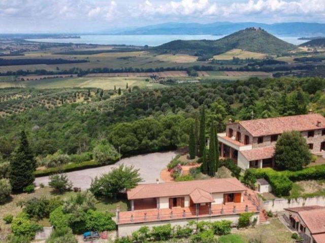 Palazzo in vendita a Panicale, Umbria