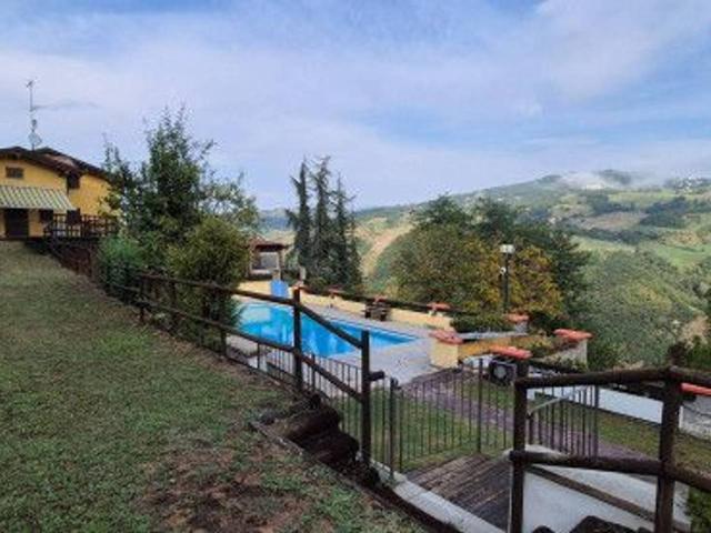 Palazzo in vendita a Appennino Reggiano, Re