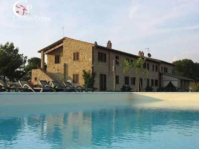 Palazzo in vendita a Volterra, Toscana