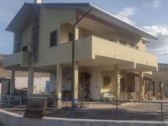 Villa Indipendente in vendita a Baranello, Molise