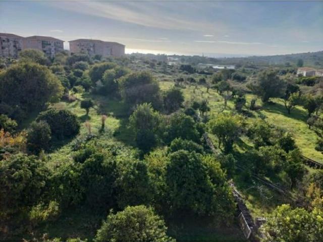 Terreno in vendita a Acireale, Sicilia
