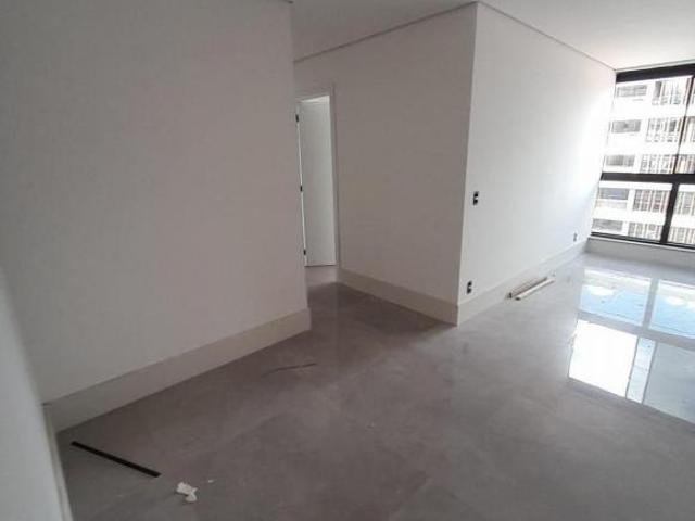Apartamento venda em Região Geográfica Imediata do Distrito Federal, Região Integrada de Desenvolvimento do Distrito Federal e Entorno