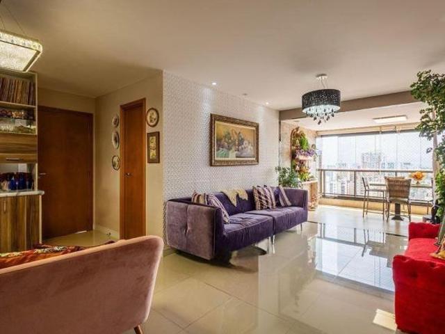 Apartamento venda em Região Geográfica Imediata do Distrito Federal, Região Integrada de Desenvolvimento do Distrito Federal e Entorno