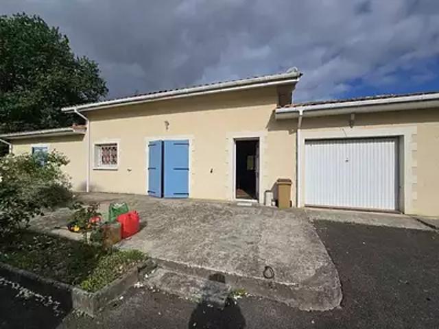 Maison location à La Tour, Agudelle