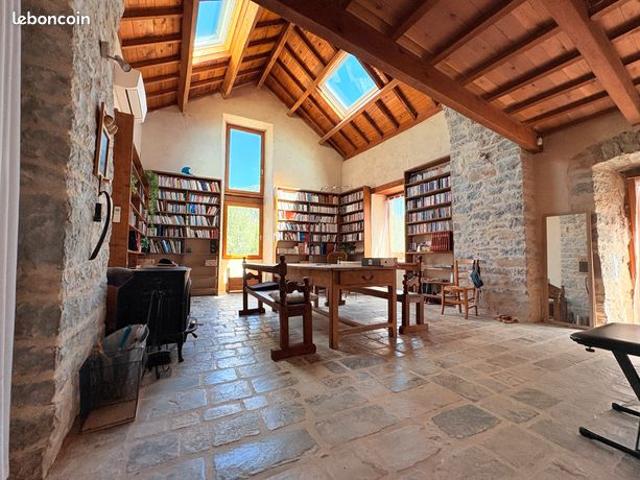 Maison vente à Millau, Aguessac