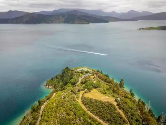 House for sale in Marlborough