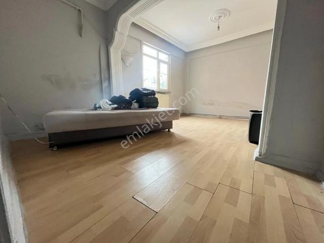 Ahmet Yesevi Mahallesi, Sultanbeyli içerisinde kiralık mülk