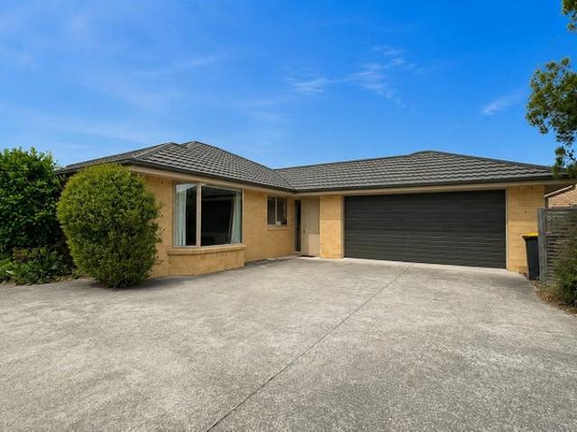 House for rent in Chaslands, Canterbury