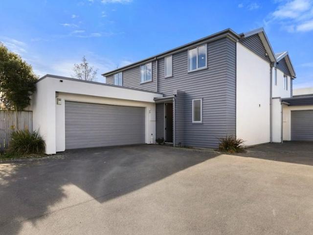 House for rent in Chaslands, Canterbury