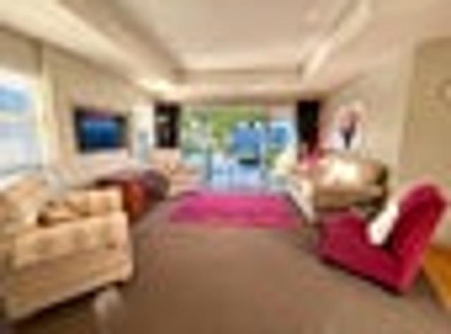 House for rent in Chaslands, Canterbury