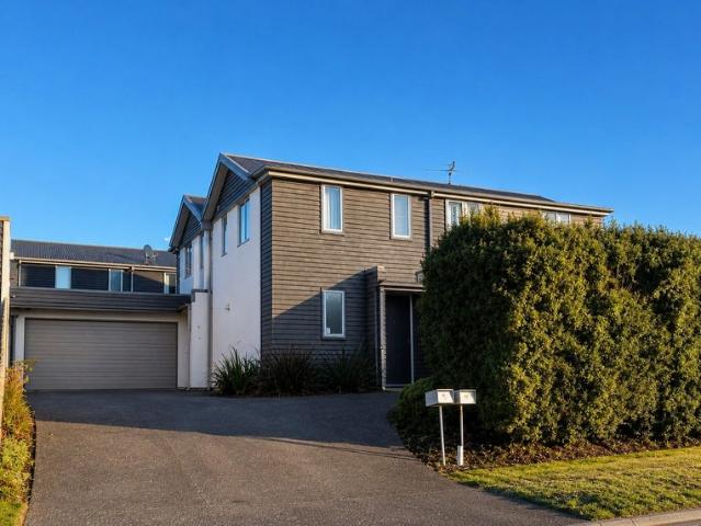 House for rent in Chaslands, Canterbury