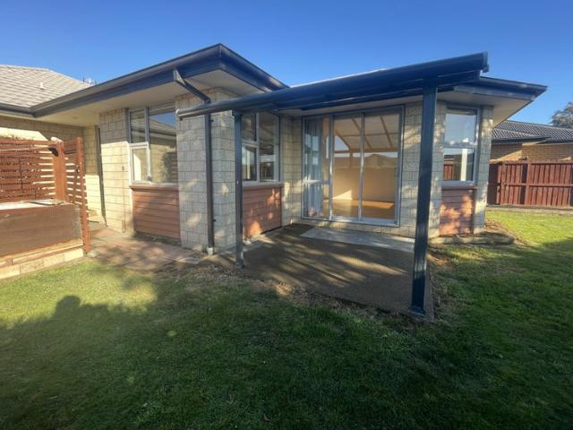 House for rent in Chaslands, Canterbury
