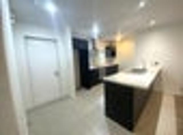 Townhouse for rent in Chaslands, Canterbury
