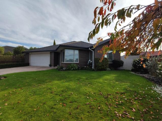 House for rent in Chaslands, Canterbury