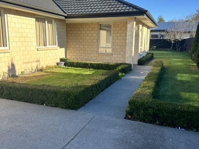 House for rent in Chaslands, Canterbury